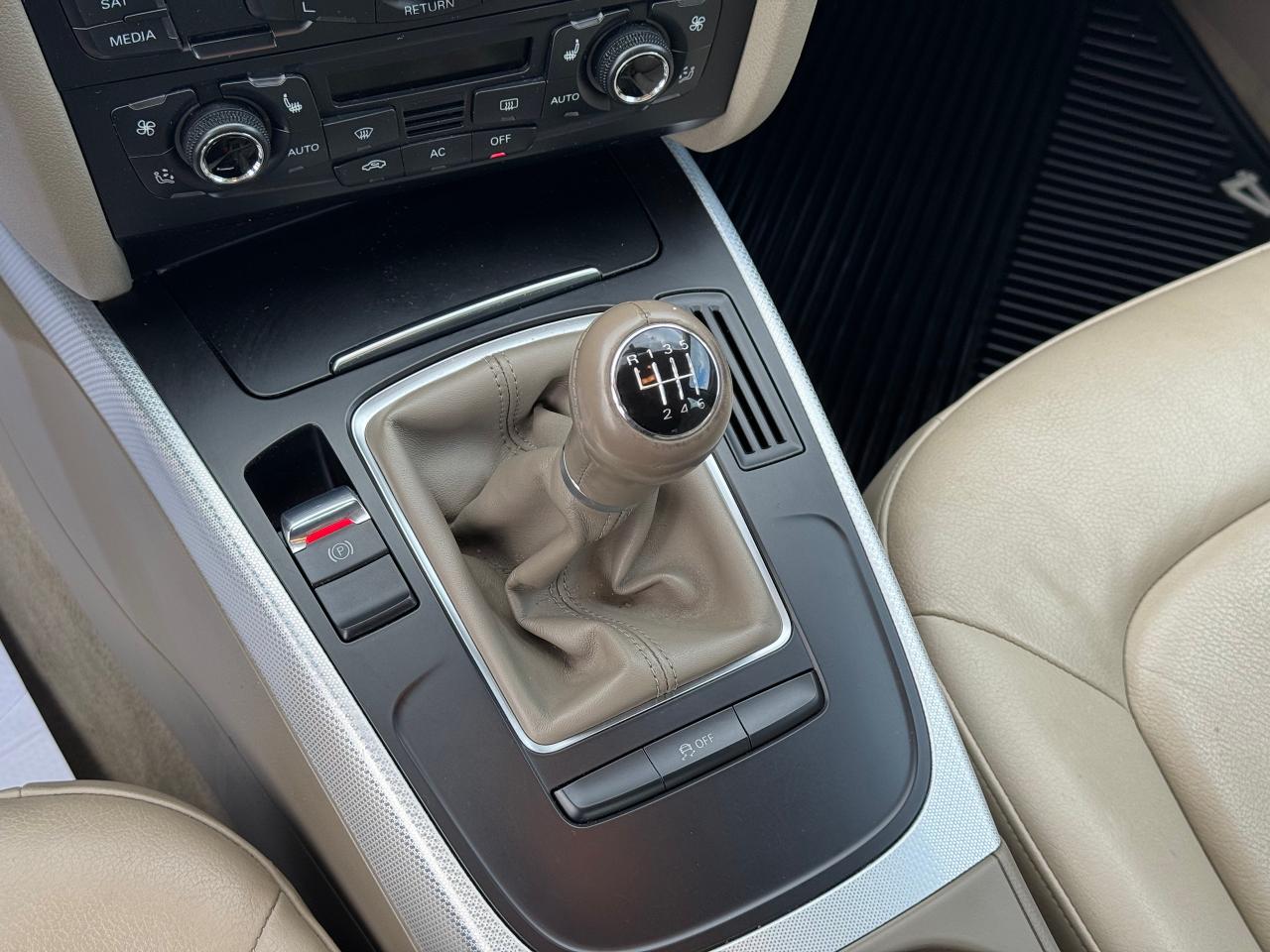 2011 Audi A4 2.0T Premium **CLEAN CARFAX** Photo