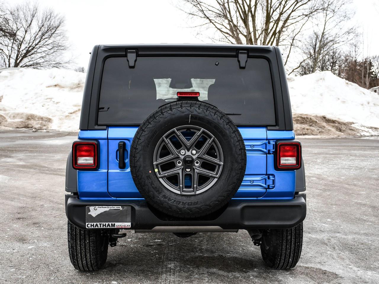 2026 Jeep Wrangler  Photo2