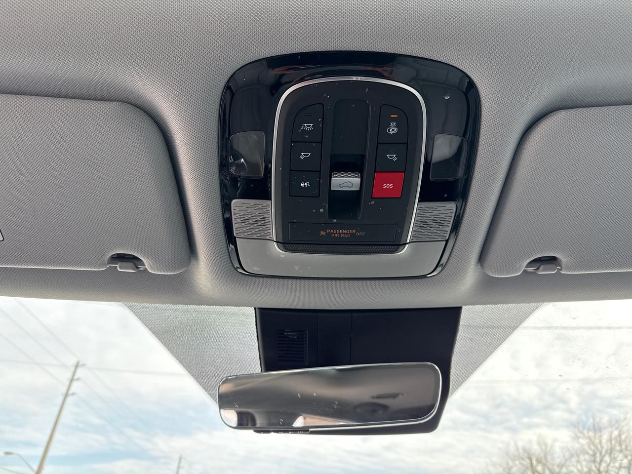 2023 Hyundai PALISADE Urban 8 Passenger Photo