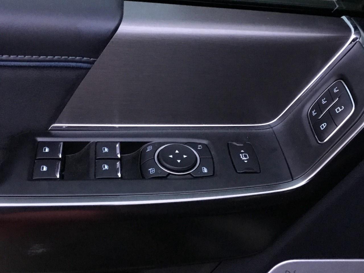 2026 Ford F-250 Super Duty SRW PLATINUM 4WD CREW CAB 6.75' BOX Photo