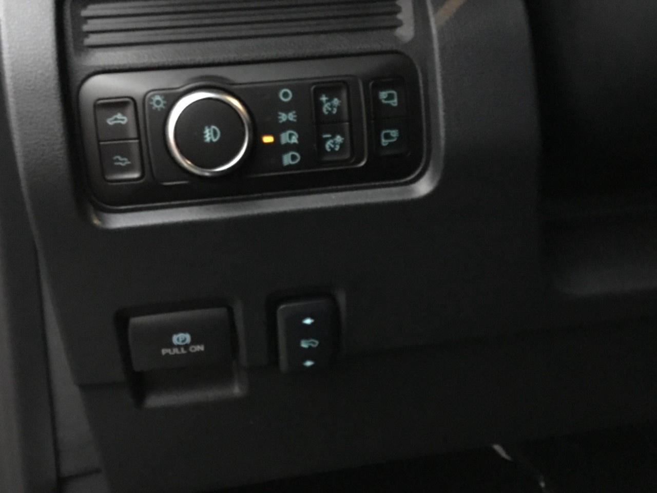 2026 Ford F-250 Super Duty SRW PLATINUM 4WD CREW CAB 6.75' BOX Photo