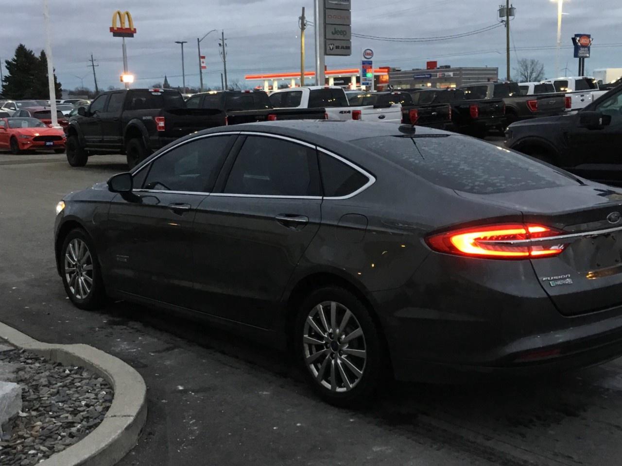 2018 Ford Fusion Energi SE FWD Photo