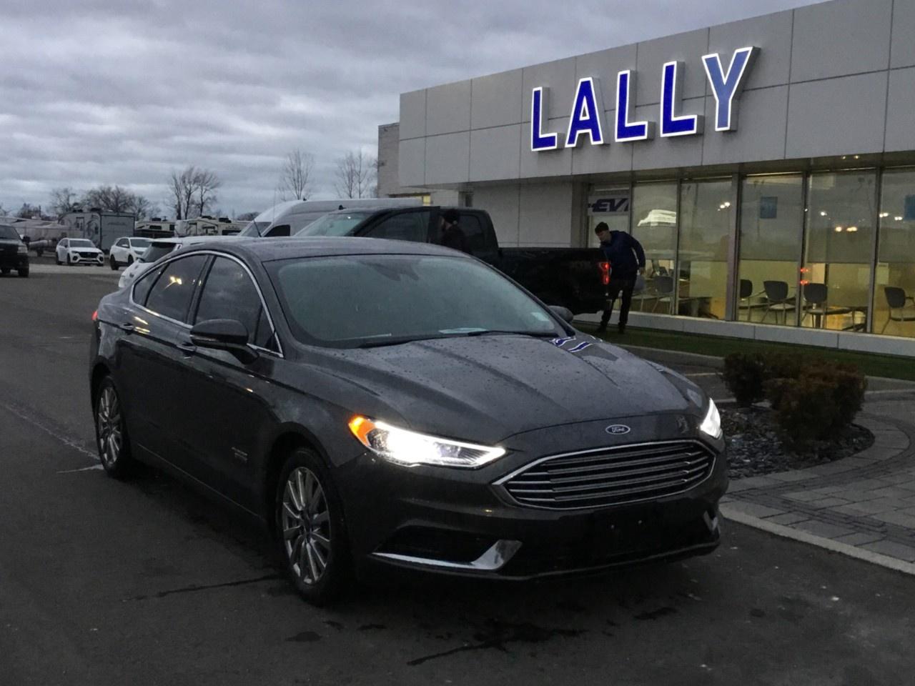 Used 2018 Ford Fusion Energi SE FWD for sale in Tilbury, ON