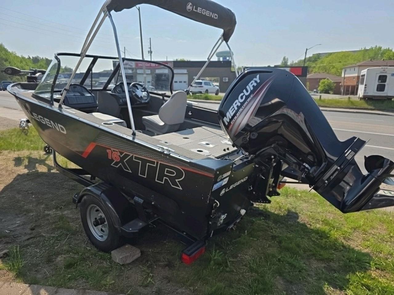 2018 Legend 16 XTR 16 XTR Photo2