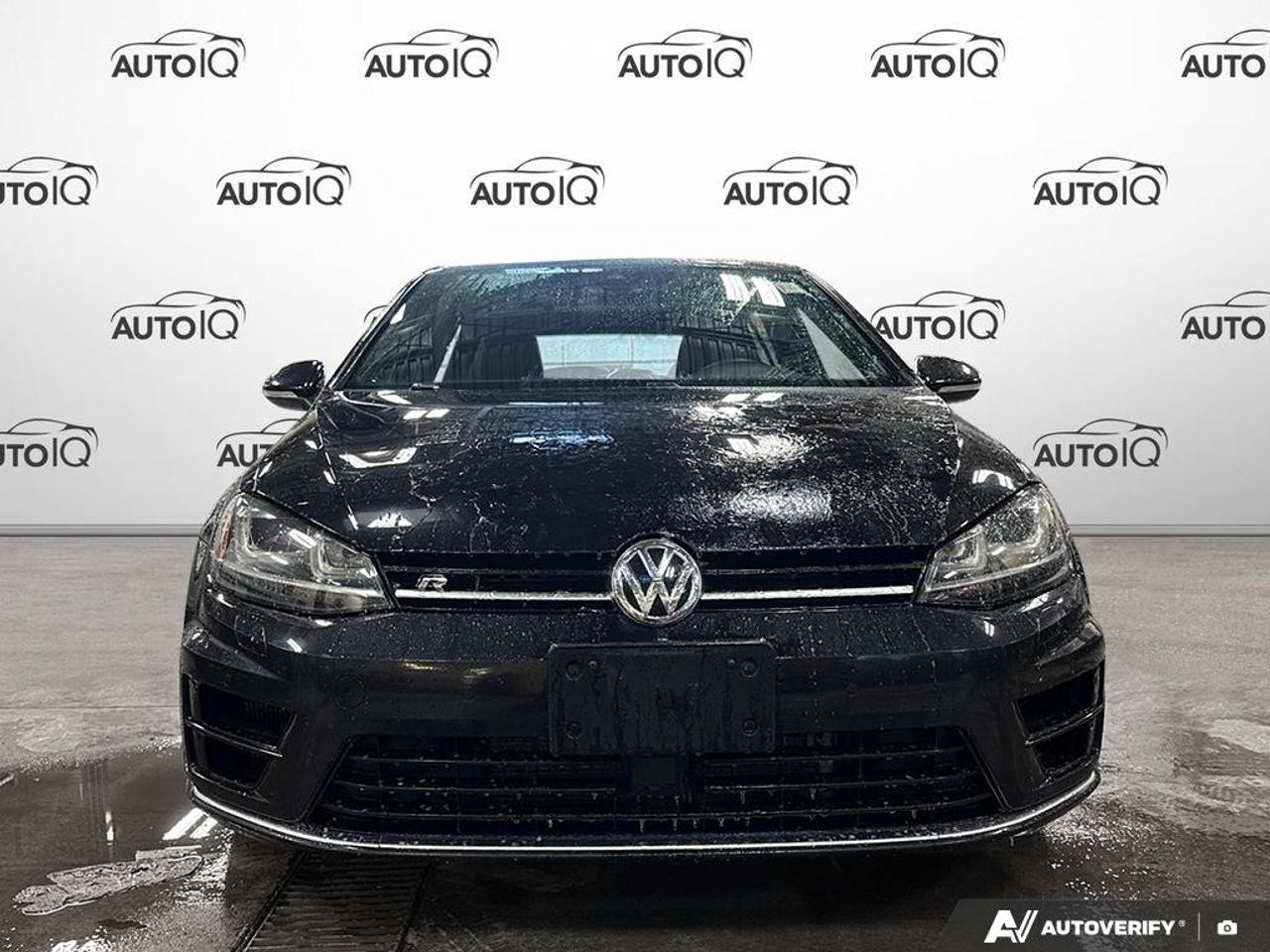 2017 Volkswagen Golf R 2.0 TSI 4Motion Photo