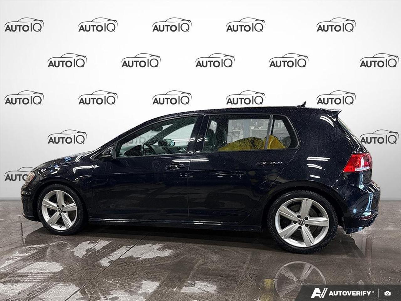 2017 Volkswagen Golf R 2.0 TSI 4Motion Photo