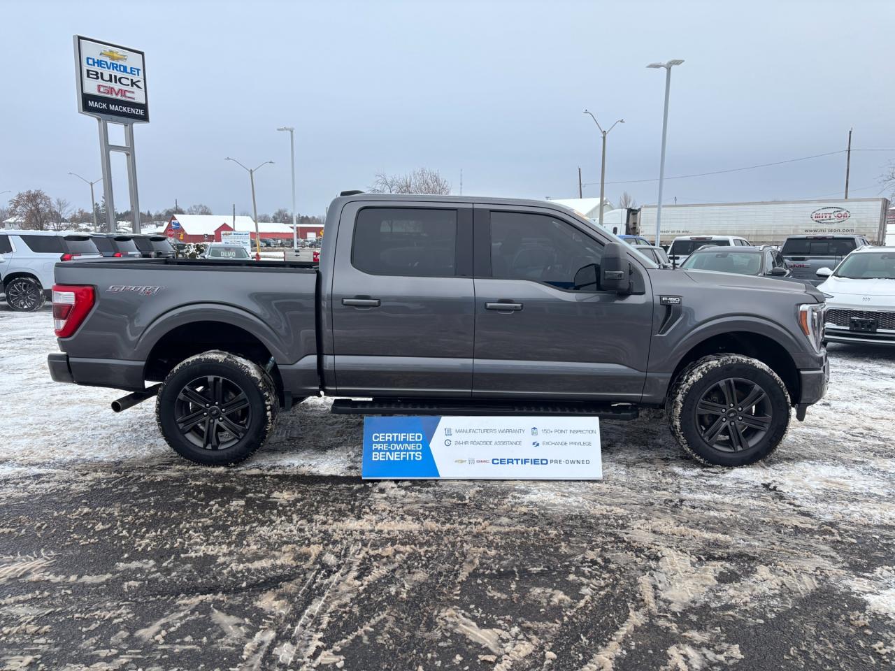 2022 Ford F-150 2022 Ford F150 Lariat SuperCrew 4WD Photo