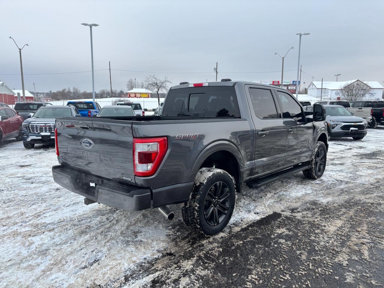 2022 Ford F-150 2022 Ford F150 Lariat SuperCrew 4WD Photo