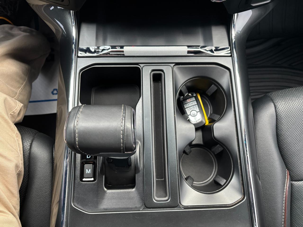 2022 Ford F-150 2022 Ford F150 Lariat SuperCrew 4WD Photo