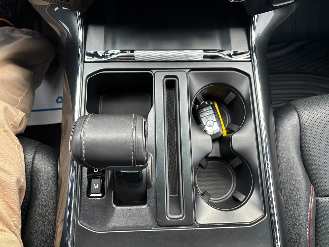 2022 Ford F-150 2022 Ford F150 Lariat SuperCrew 4WD Photo