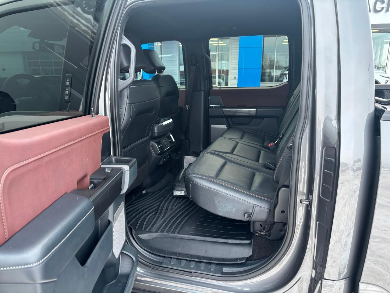 2022 Ford F-150 2022 Ford F150 Lariat SuperCrew 4WD Photo