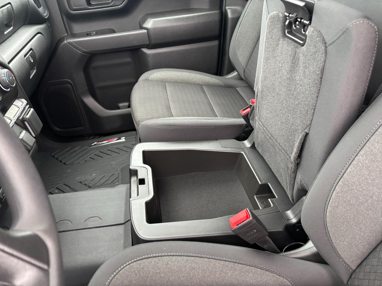 2026 Chevrolet Silverado 1500 2026 Chevrolet Silverado Custom Trail Boss 4WD Photo