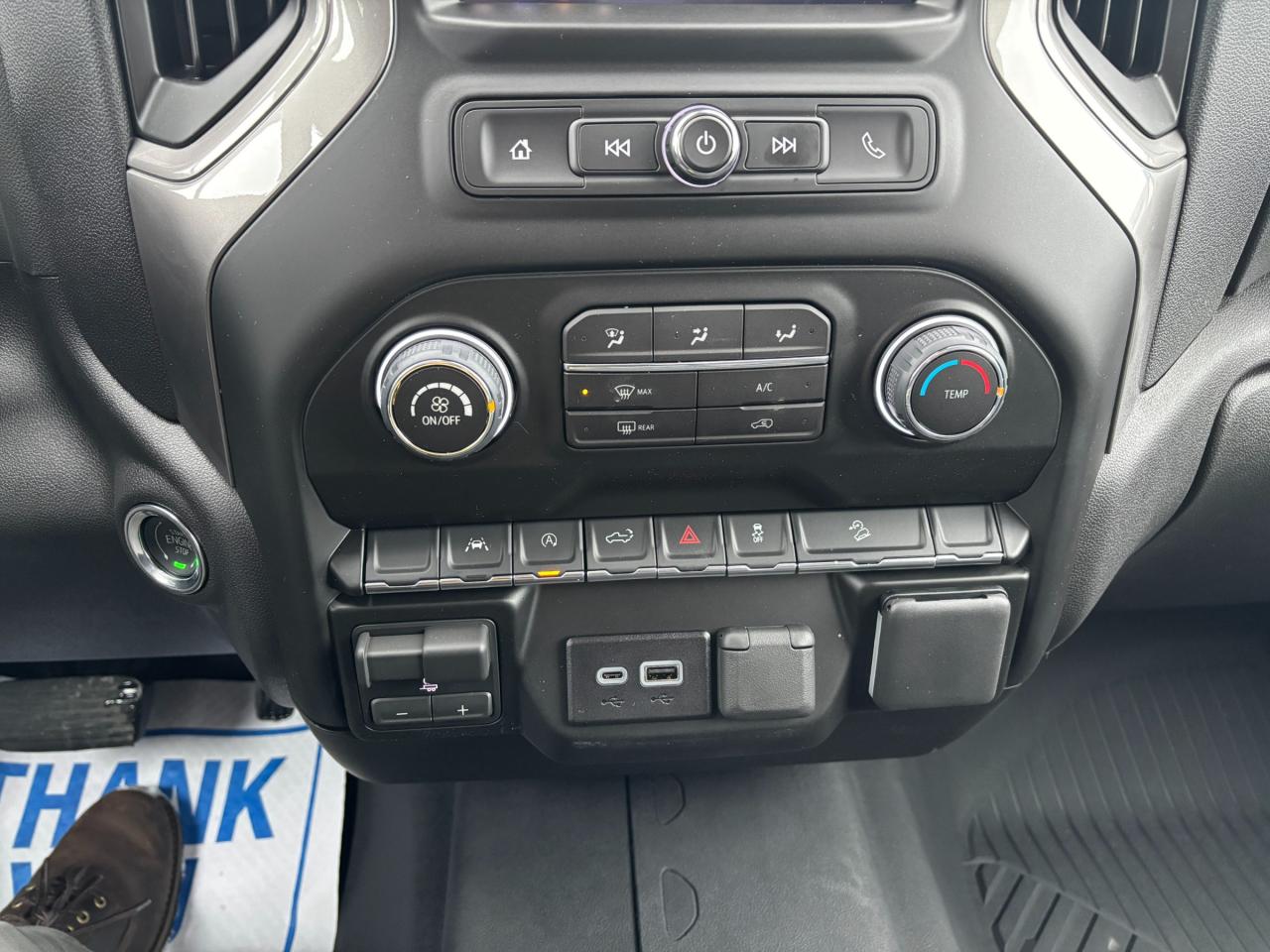 2026 Chevrolet Silverado 1500 2026 Chevrolet Silverado Custom Trail Boss 4WD Photo