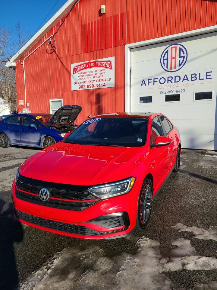 2019 Volkswagen Jetta GLI - Photo #4