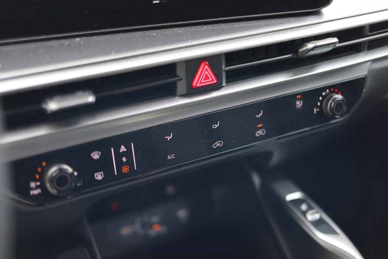 2025 Kia Sorento LX AWD Photo