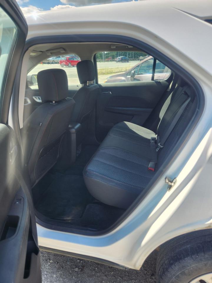 2017 Chevrolet Equinox LS Photo