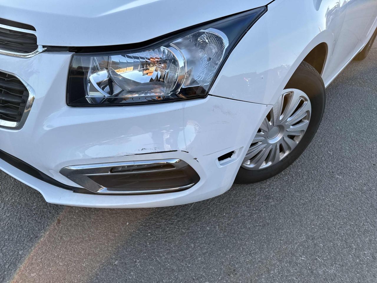 2016 Chevrolet Cruze LT MODEL Photo7