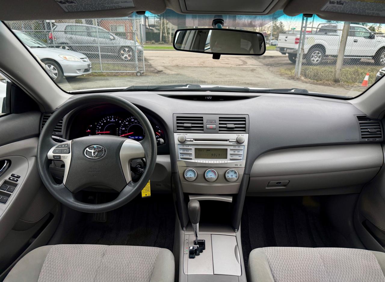 2010 Toyota Camry FINANCING AVAILABLE Photo10