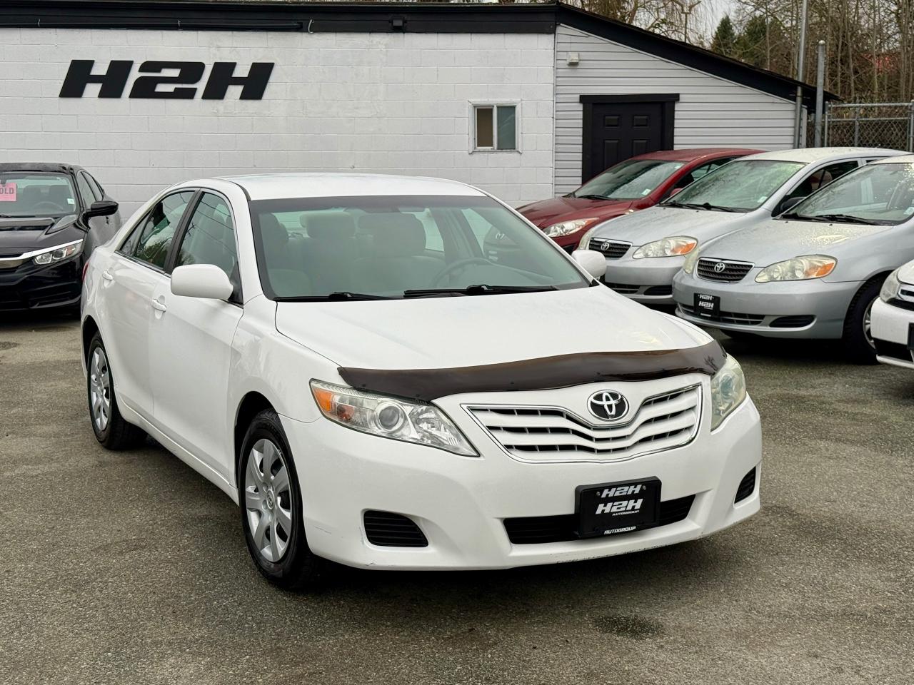 2010 Toyota Camry FINANCING AVAILABLE Photo3