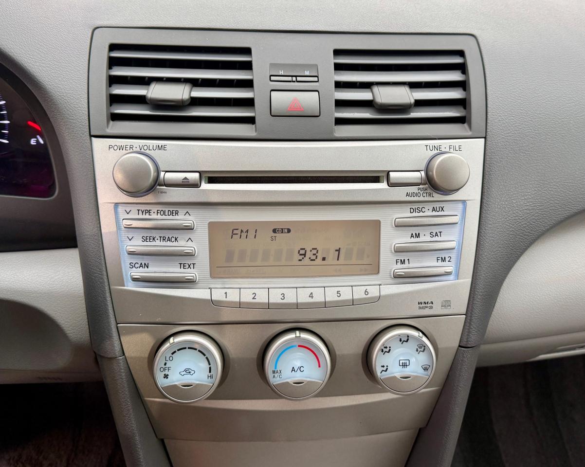 2010 Toyota Camry FINANCING AVAILABLE Photo13