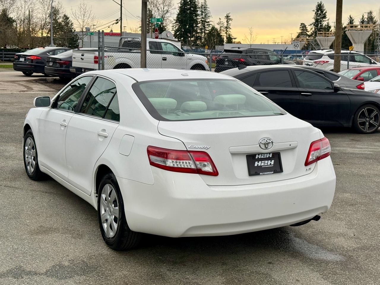 2010 Toyota Camry FINANCING AVAILABLE Photo7