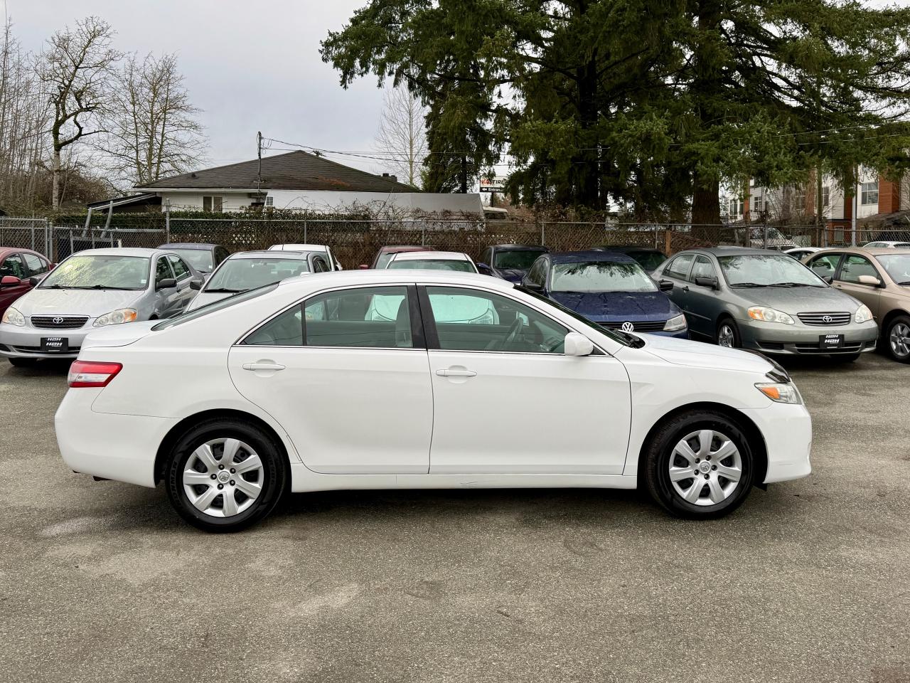 2010 Toyota Camry FINANCING AVAILABLE Photo4