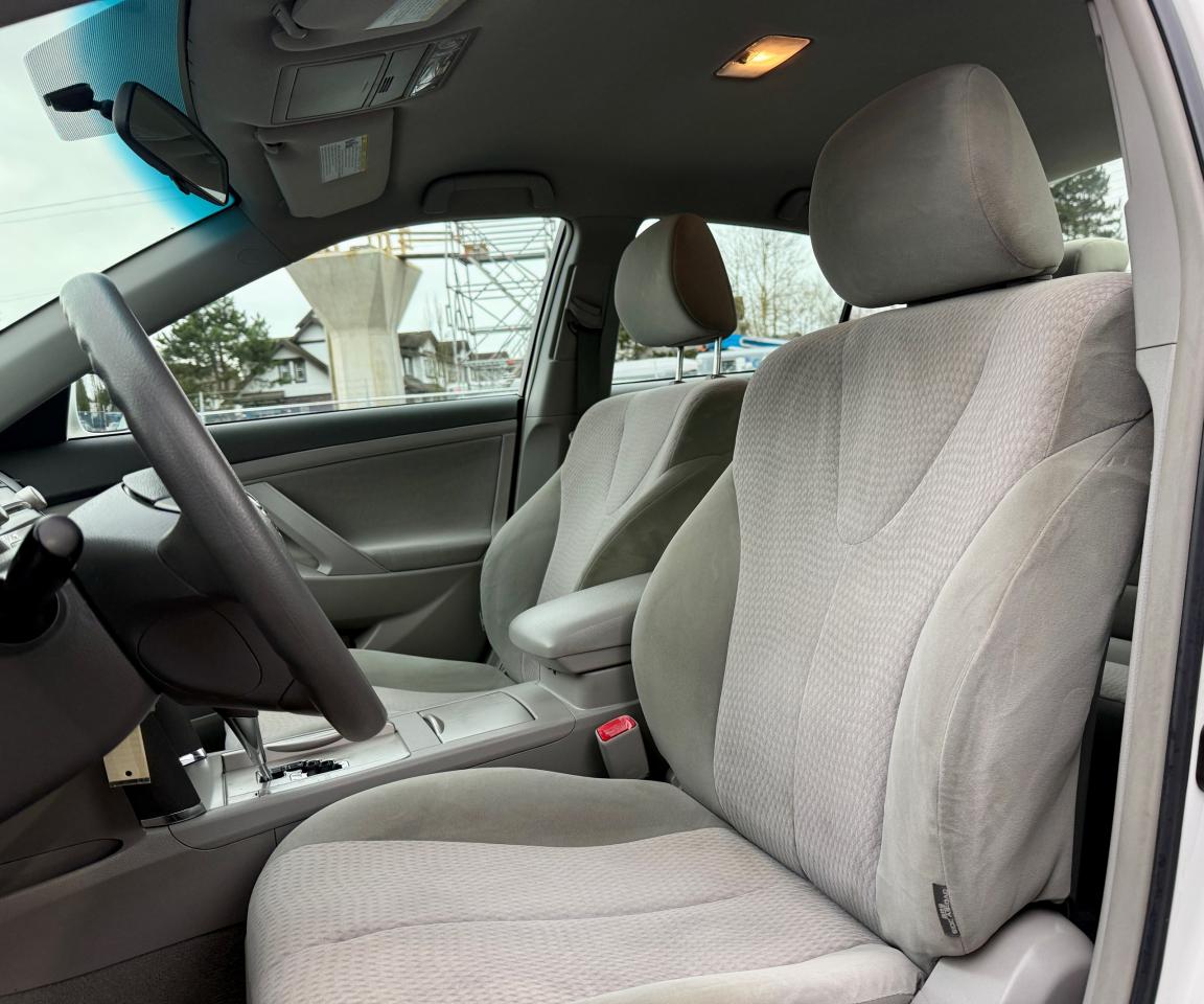 2010 Toyota Camry FINANCING AVAILABLE Photo9