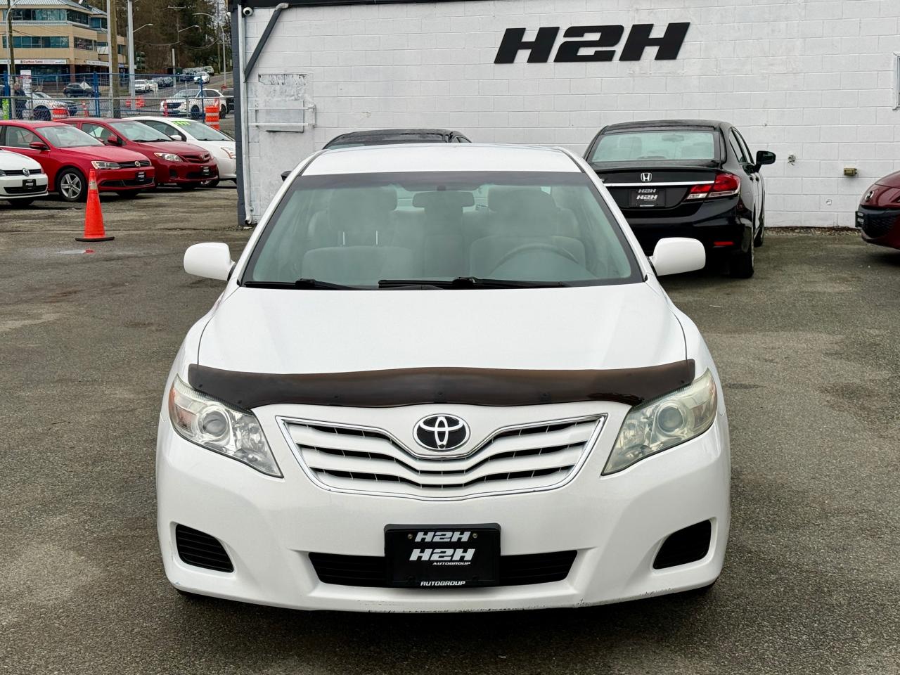 2010 Toyota Camry FINANCING AVAILABLE Photo2