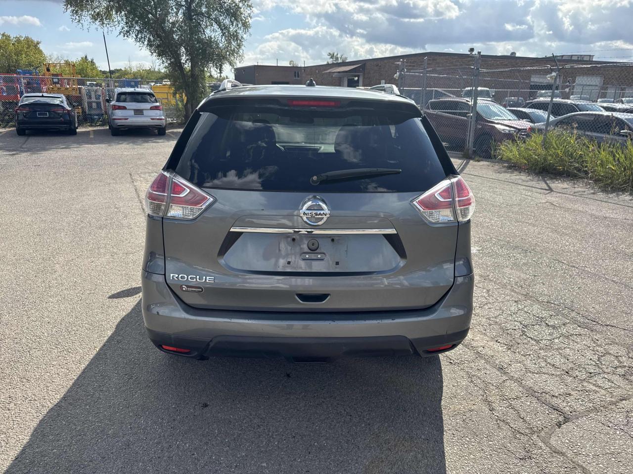 2016 Nissan Rogue AS IS Photo5