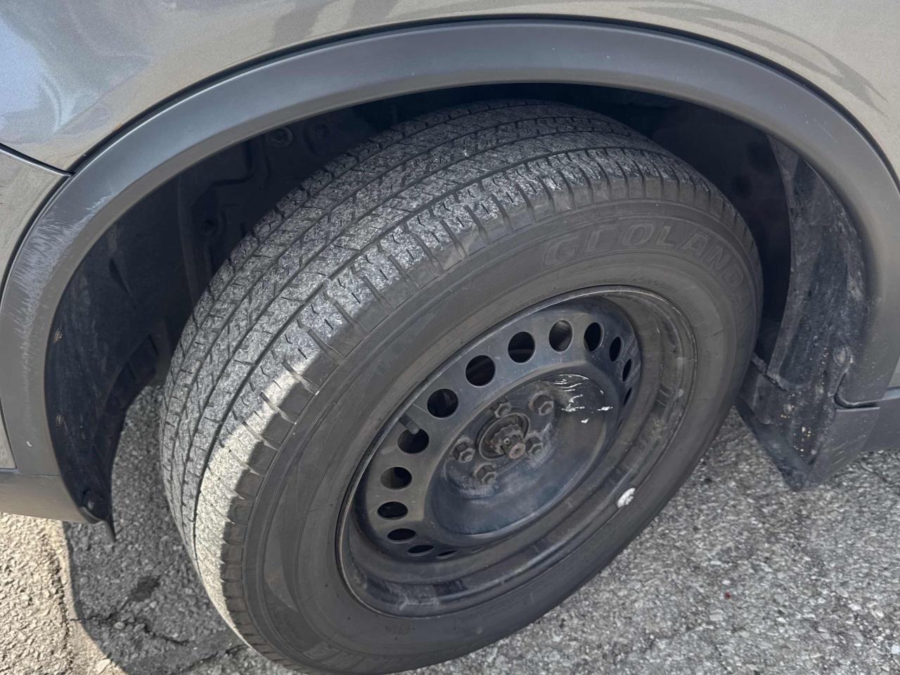 2016 Nissan Rogue AS IS Photo14