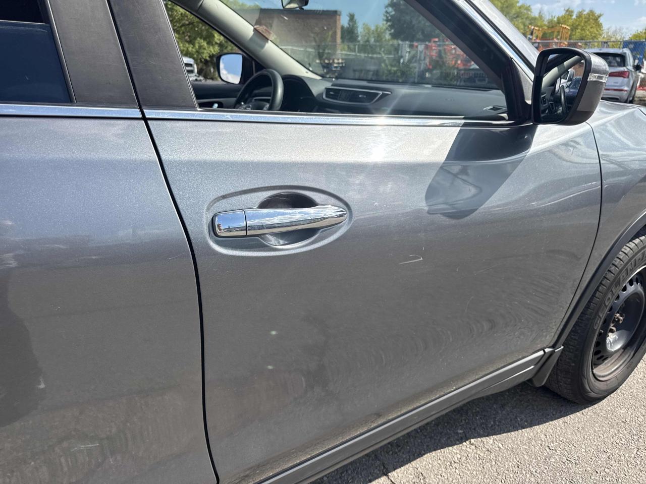 2016 Nissan Rogue AS IS Photo28