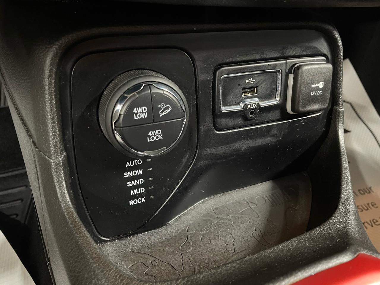 2016 Jeep Renegade 4WD 4dr Trailhawk Photo39