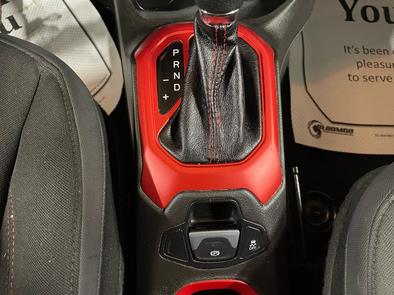 2016 Jeep Renegade 4WD 4dr Trailhawk Photo