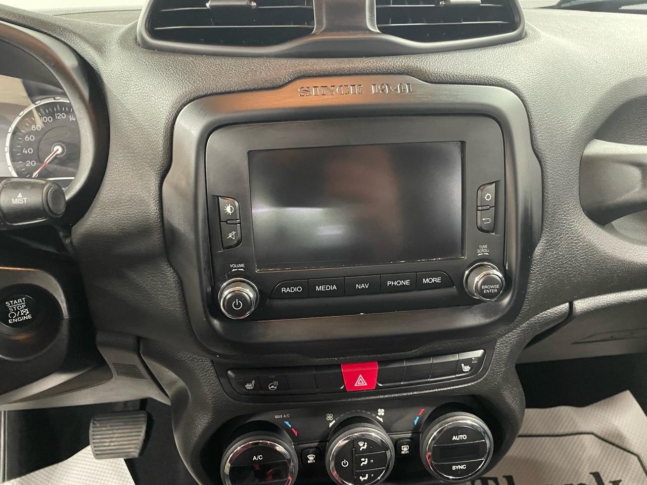 2016 Jeep Renegade 4WD 4dr Trailhawk Photo11