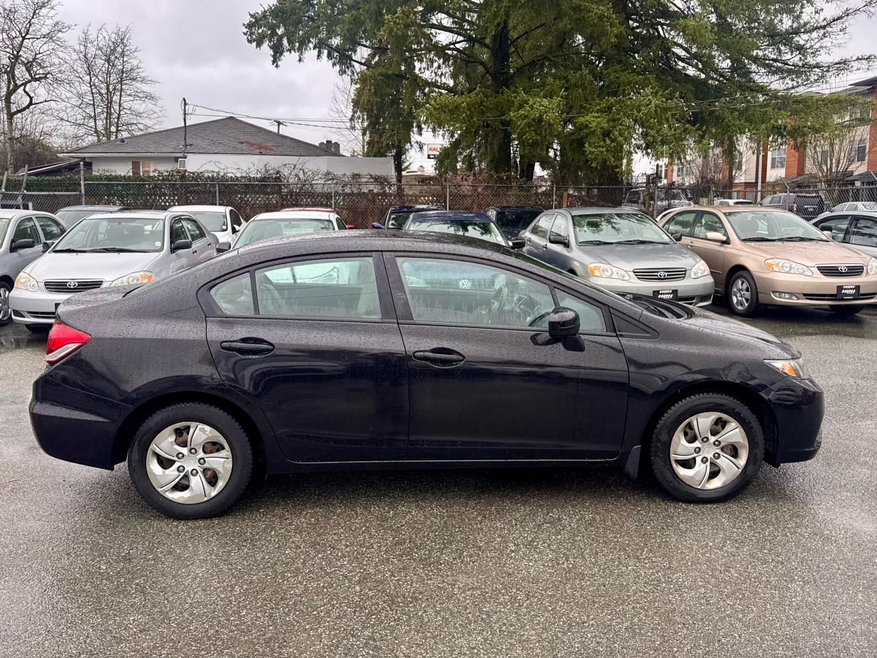 2014 Honda Civic FINANCING AVAILABLE Photo4