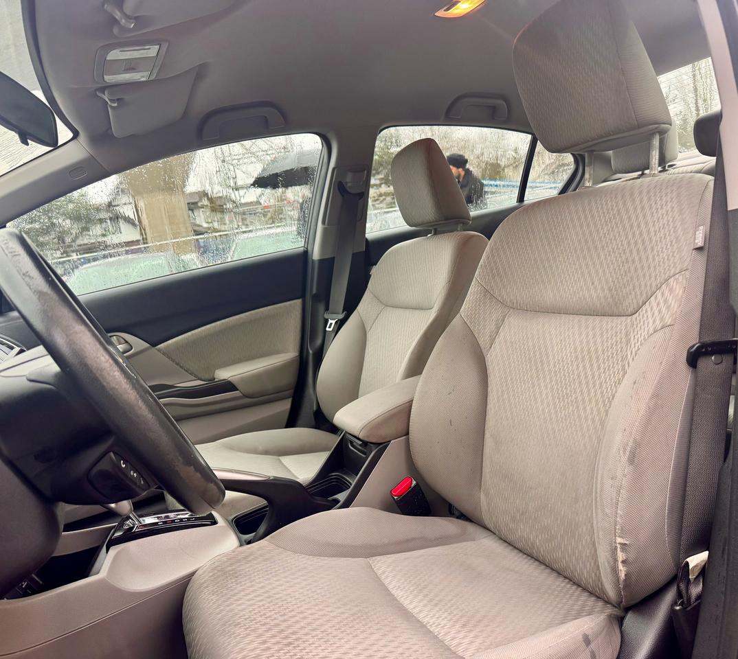 2014 Honda Civic FINANCING AVAILABLE Photo9