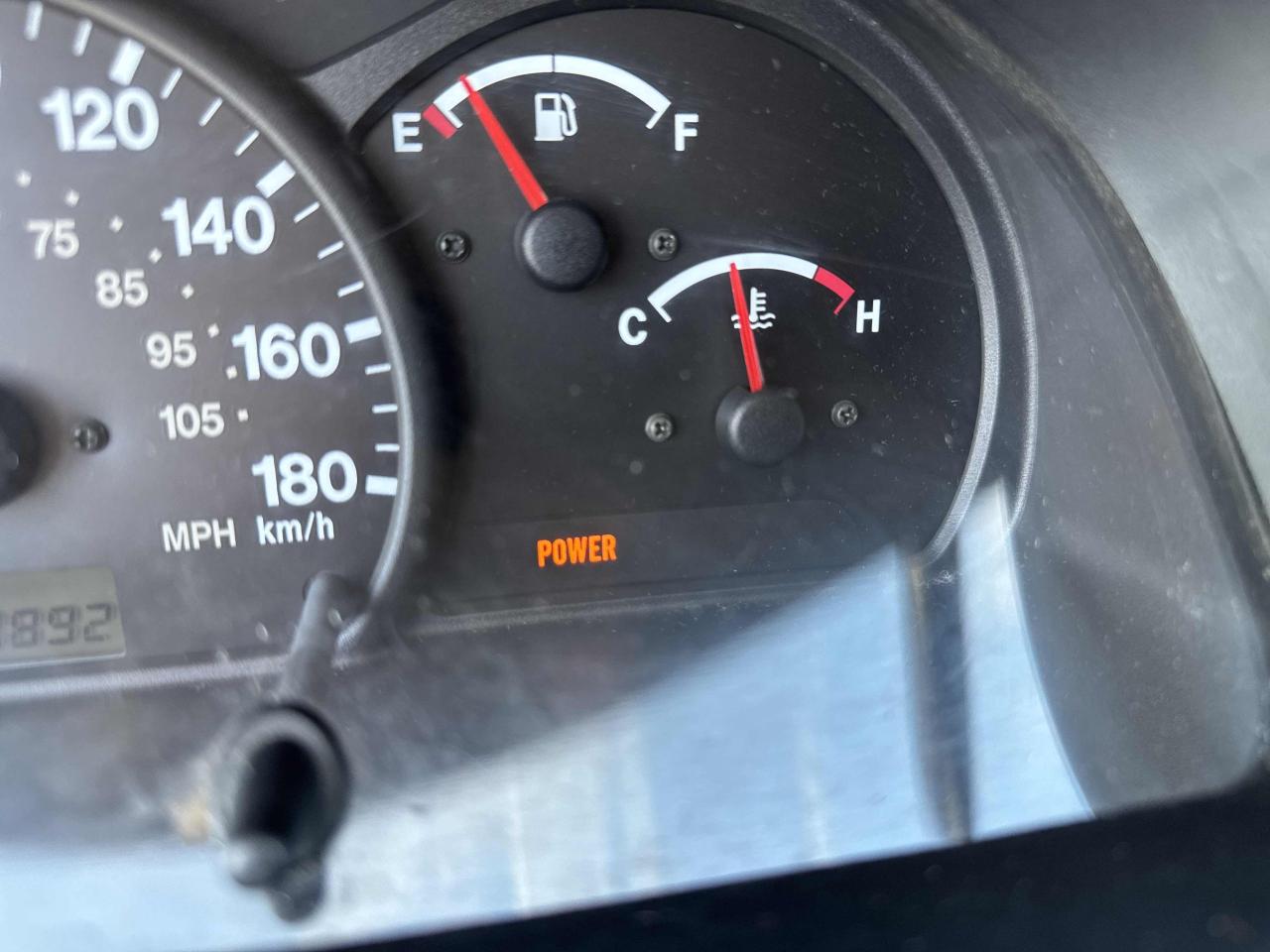 2000 Chevrolet Tracker as is Photo28