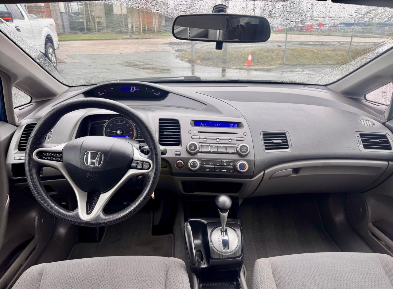 2009 Honda Civic FINANCING AVAILABLE Photo10