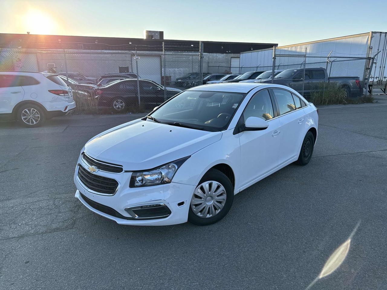 2016 Chevrolet Cruze LT MODEL - Photo #1