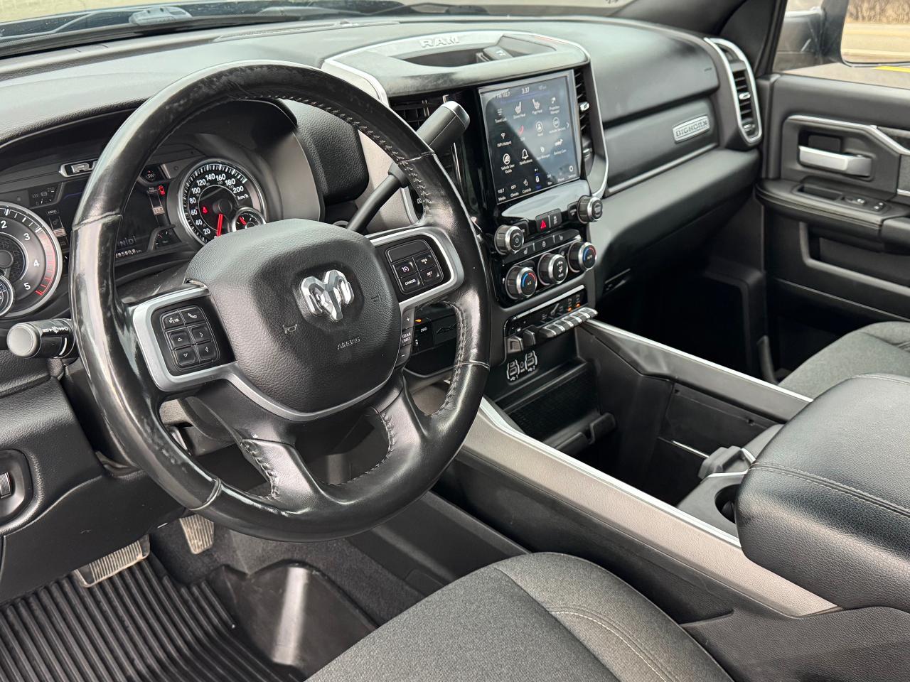 2019 RAM 3500 Big Horn **H/O 6.7L CUMMINS**AISIN TRANSMISSION** Photo