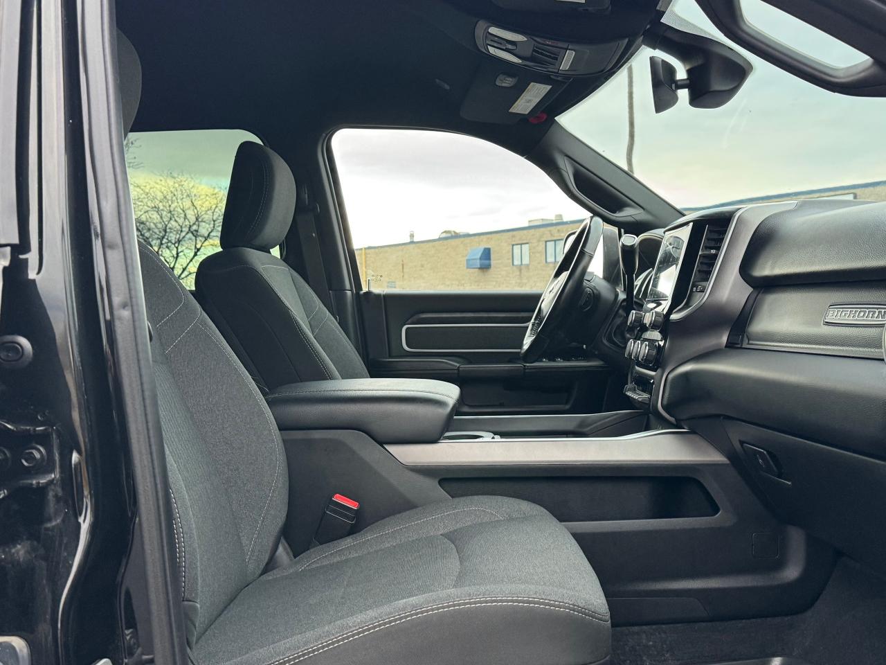 2019 RAM 3500 Big Horn **H/O 6.7L CUMMINS**AISIN TRANSMISSION** Photo