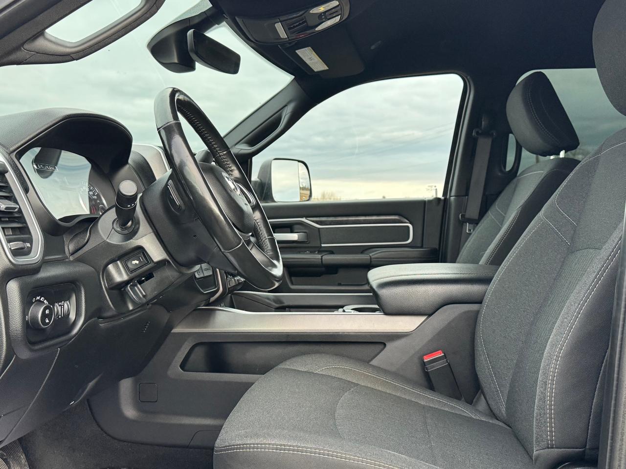 2019 RAM 3500 Big Horn **H/O 6.7L CUMMINS**AISIN TRANSMISSION** Photo