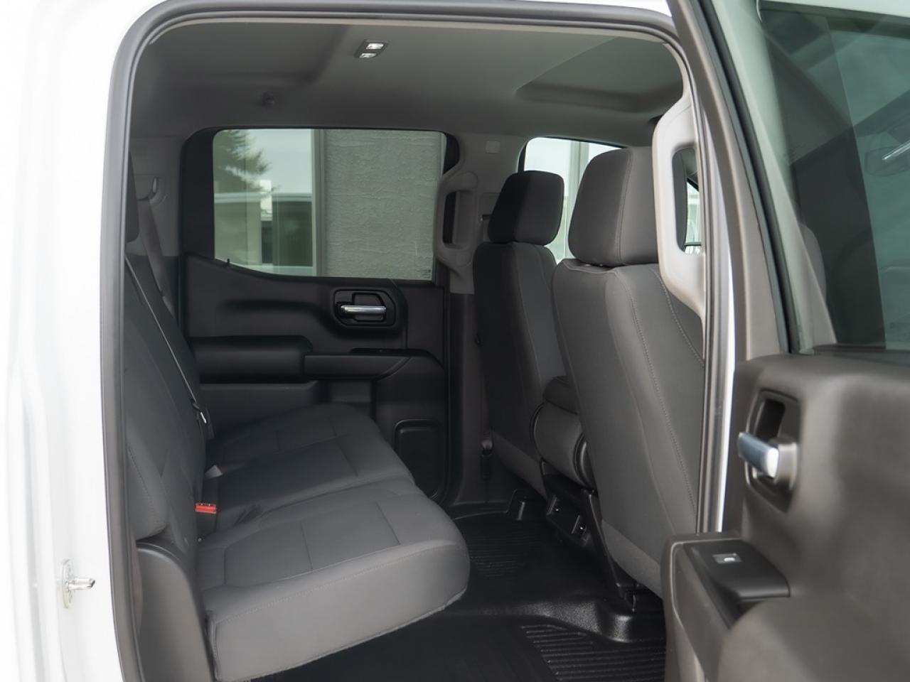 2022 Chevrolet Silverado 1500 4WD Crew Cab Photo19