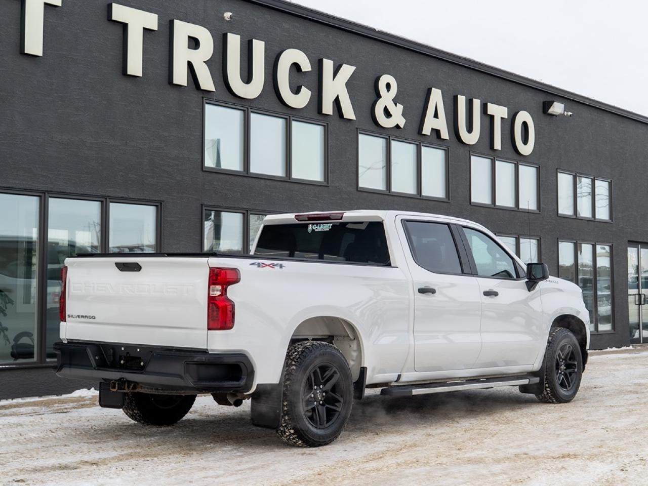 2022 Chevrolet Silverado 1500 4WD Crew Cab Photo27