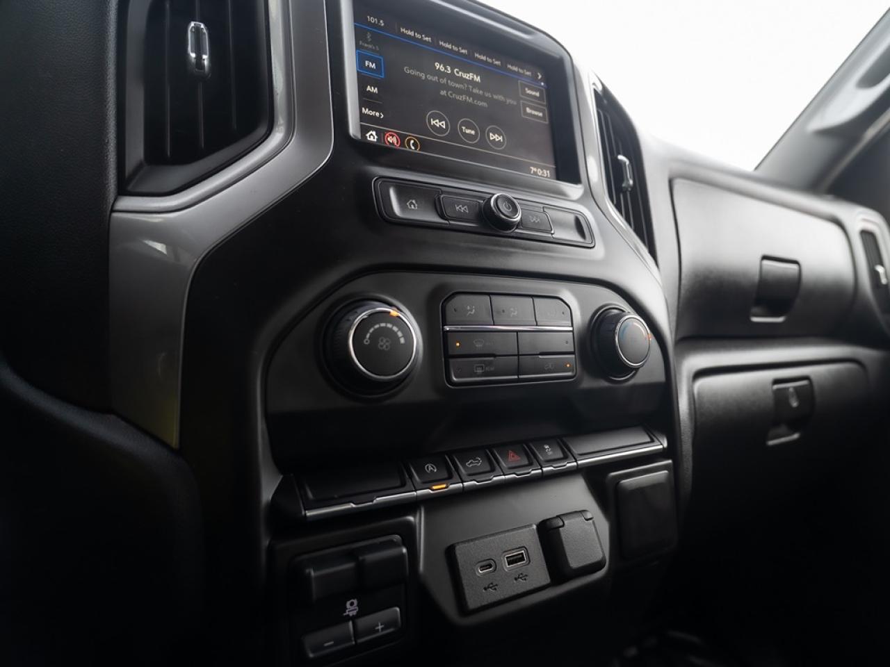 2022 Chevrolet Silverado 1500 4WD Crew Cab Photo36