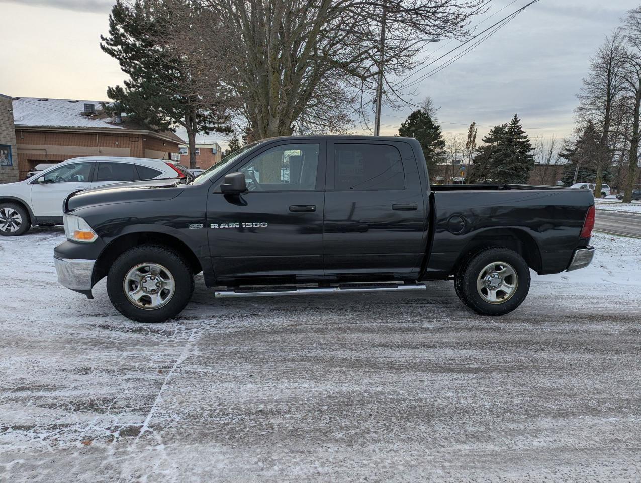 2011 RAM 1500 "WOW one OWNER 4X4" certified + FREE 6M warranty Photo3
