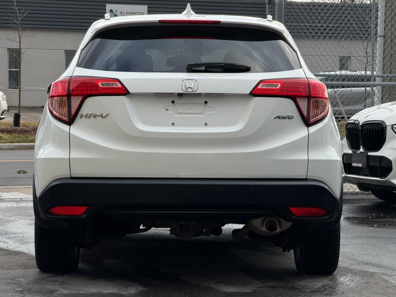 2016 Honda HR-V 4WD 4dr CVT EX-L w/Navi Photo3