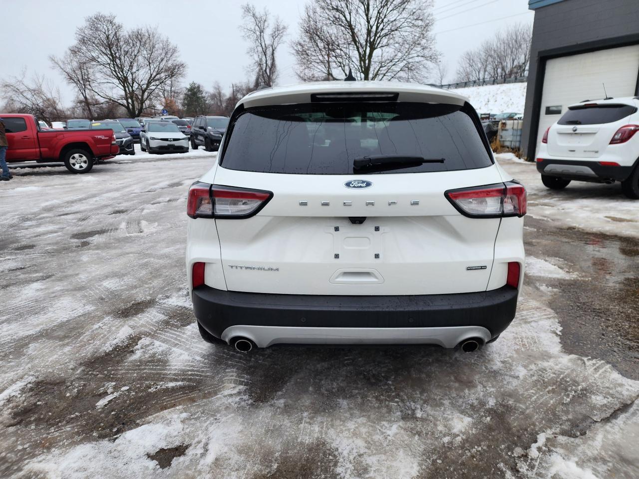 2020 Ford Escape Titanium Hybrid l Clean Carfax l AWD l Reliable Photo