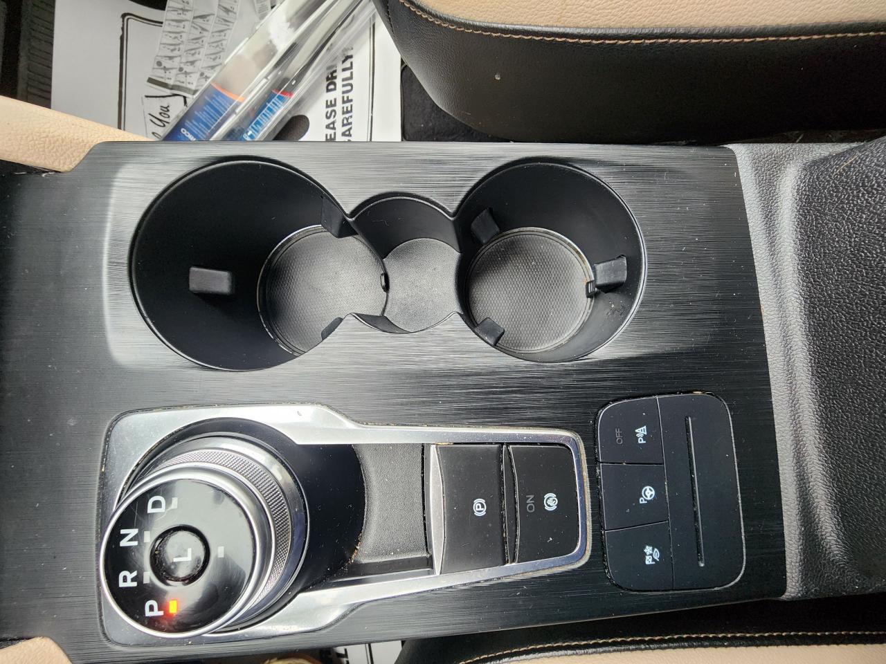 2020 Ford Escape Titanium Hybrid l Clean Carfax l AWD l Reliable Photo