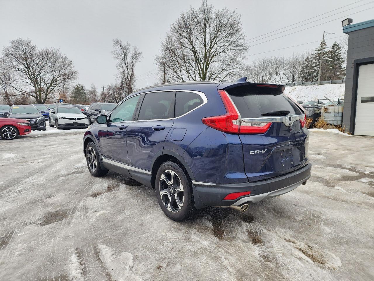 2018 Honda CR-V Touring l Clean Carfax l AWD l Heated Seats l Photo